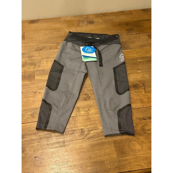 Ultimate Direction Hydro 3/4 Running Tights Pants Crop Length Size XS NWT Gray - Picture 11 of 13